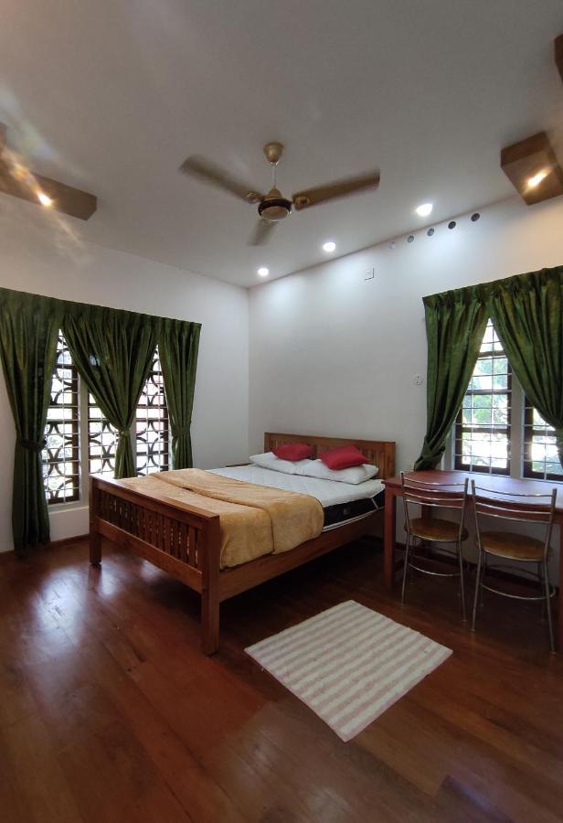 Moon Homestay Santhanpara Екстер'єр фото